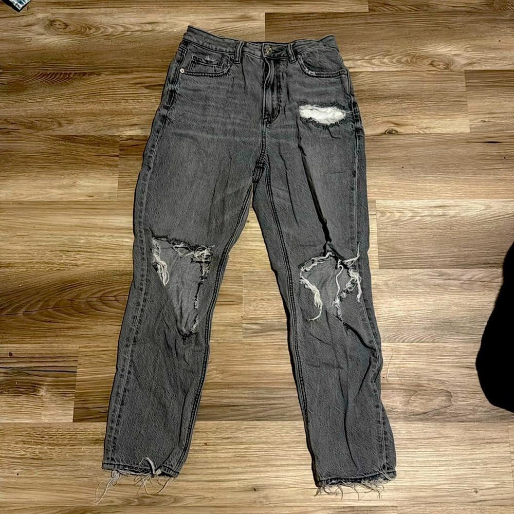 American Eagle black ripped jeans
